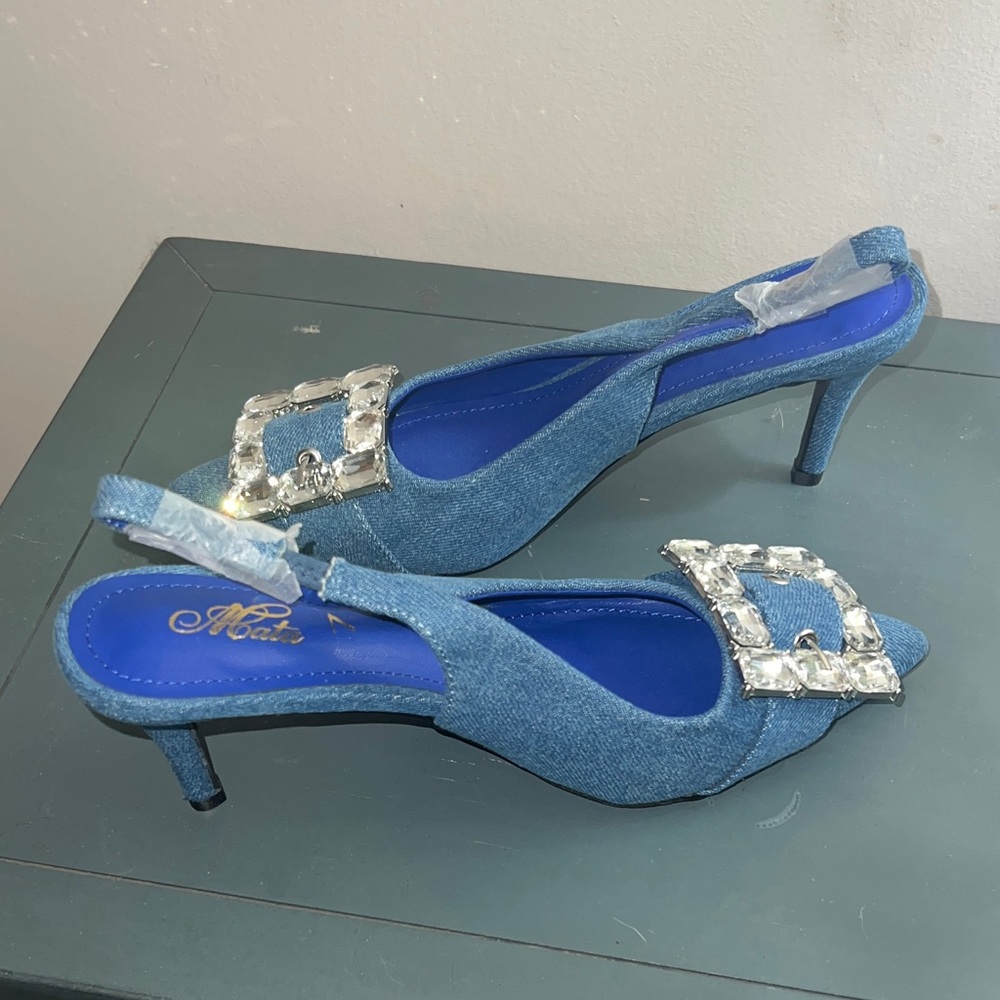 Elegant Blue Slingback Heels with Crystal Buckle - Picture 2 of 7